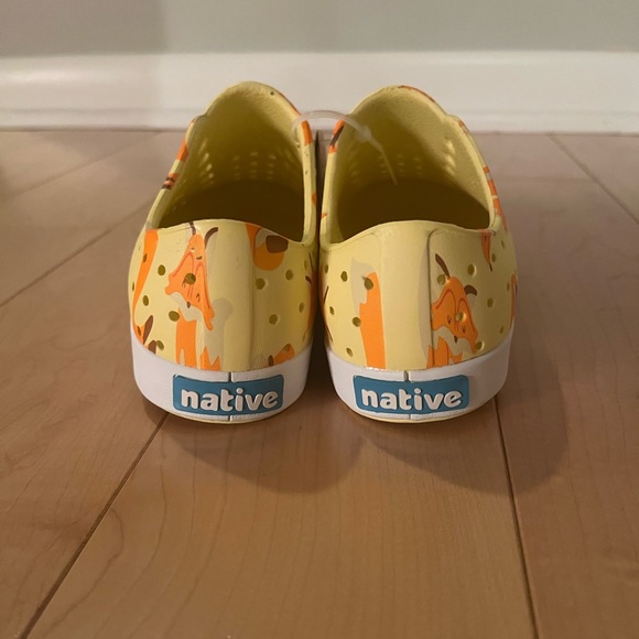 Native shoes NWT - Picture 2 of 4